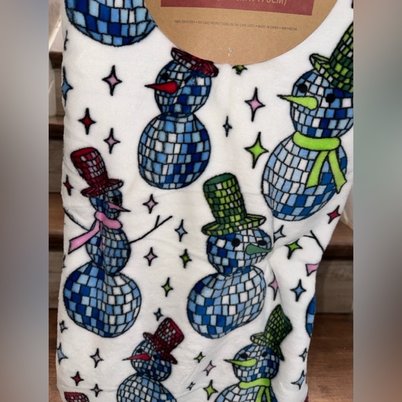 Super Cute Snowman ☃️ Disco plush blanket throw 50” x 70” by Snow Much Fun - NEW - Picture 3 of 9
